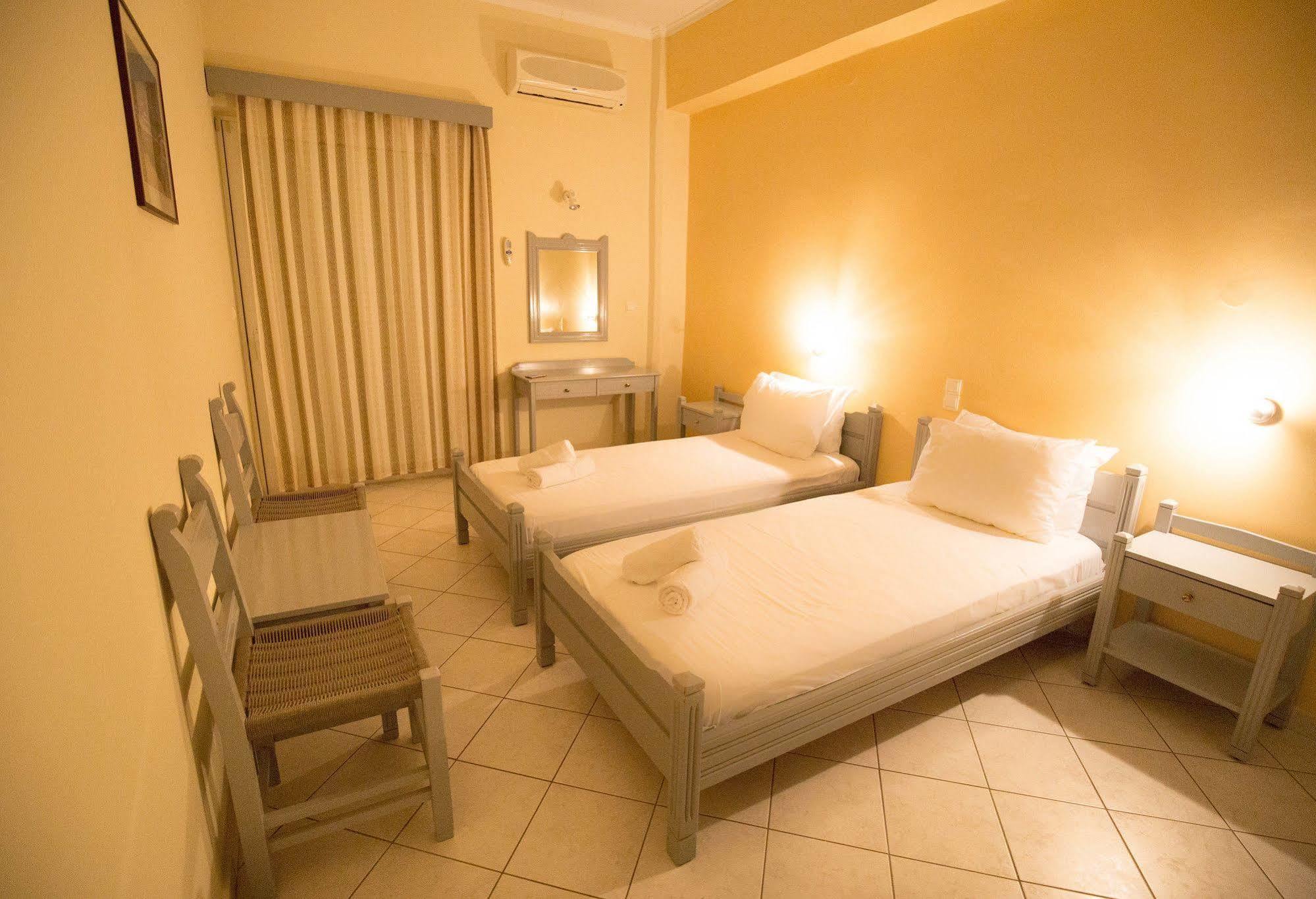 Galini Beach Hotel Kissamos Exterior photo