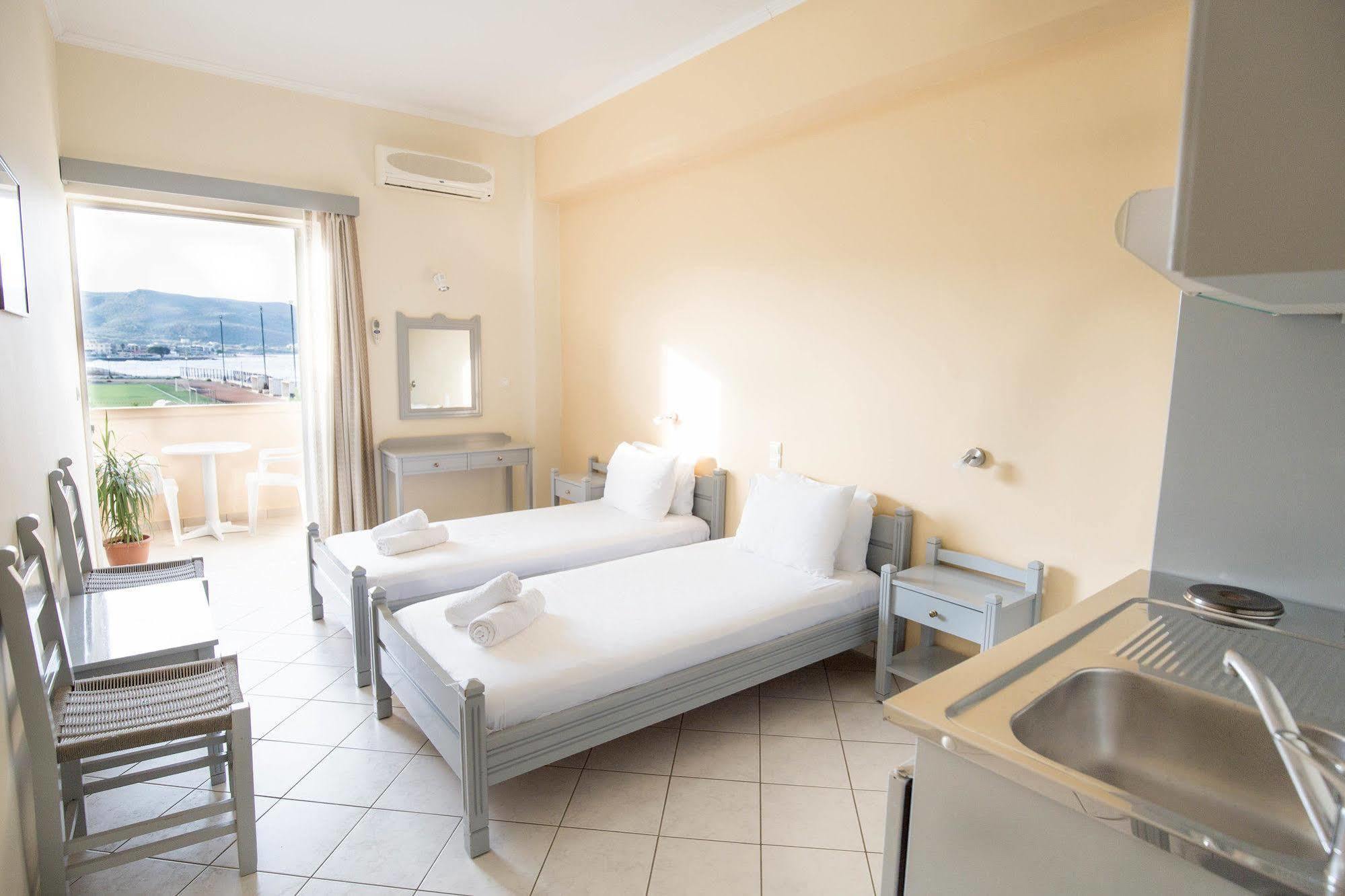Galini Beach Hotel Kissamos Exterior photo